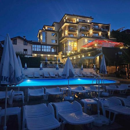 Комплекс Бабенец Hotel Gorna Orjachovitsa Buitenkant foto