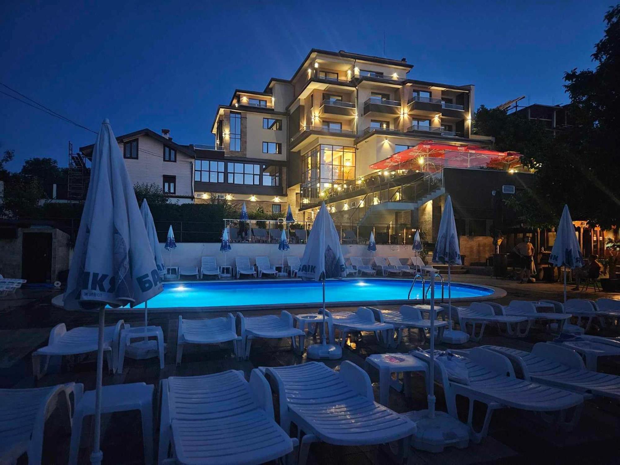 Комплекс Бабенец Hotel Gorna Orjachovitsa Buitenkant foto