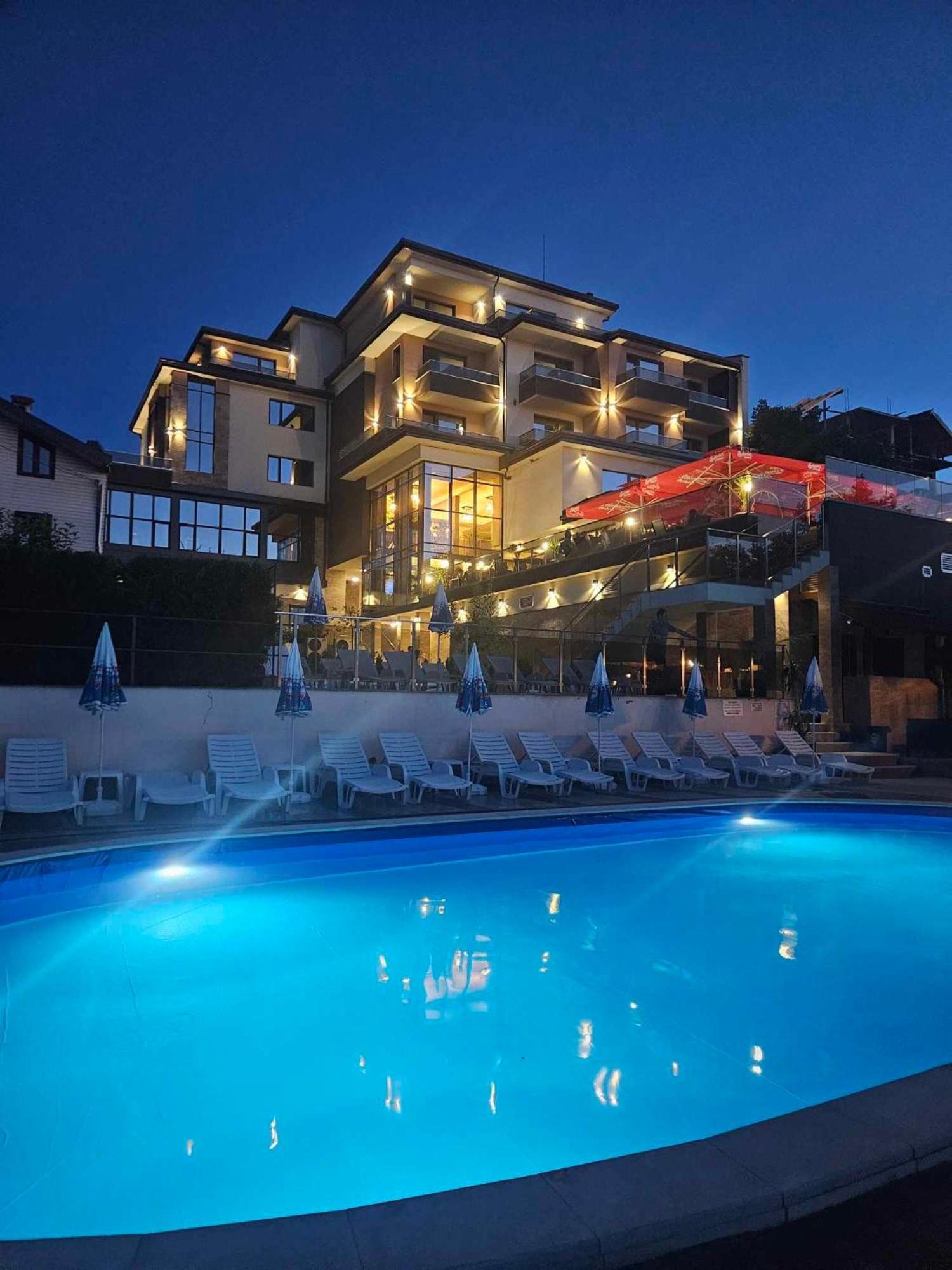 Комплекс Бабенец Hotel Gorna Orjachovitsa Buitenkant foto