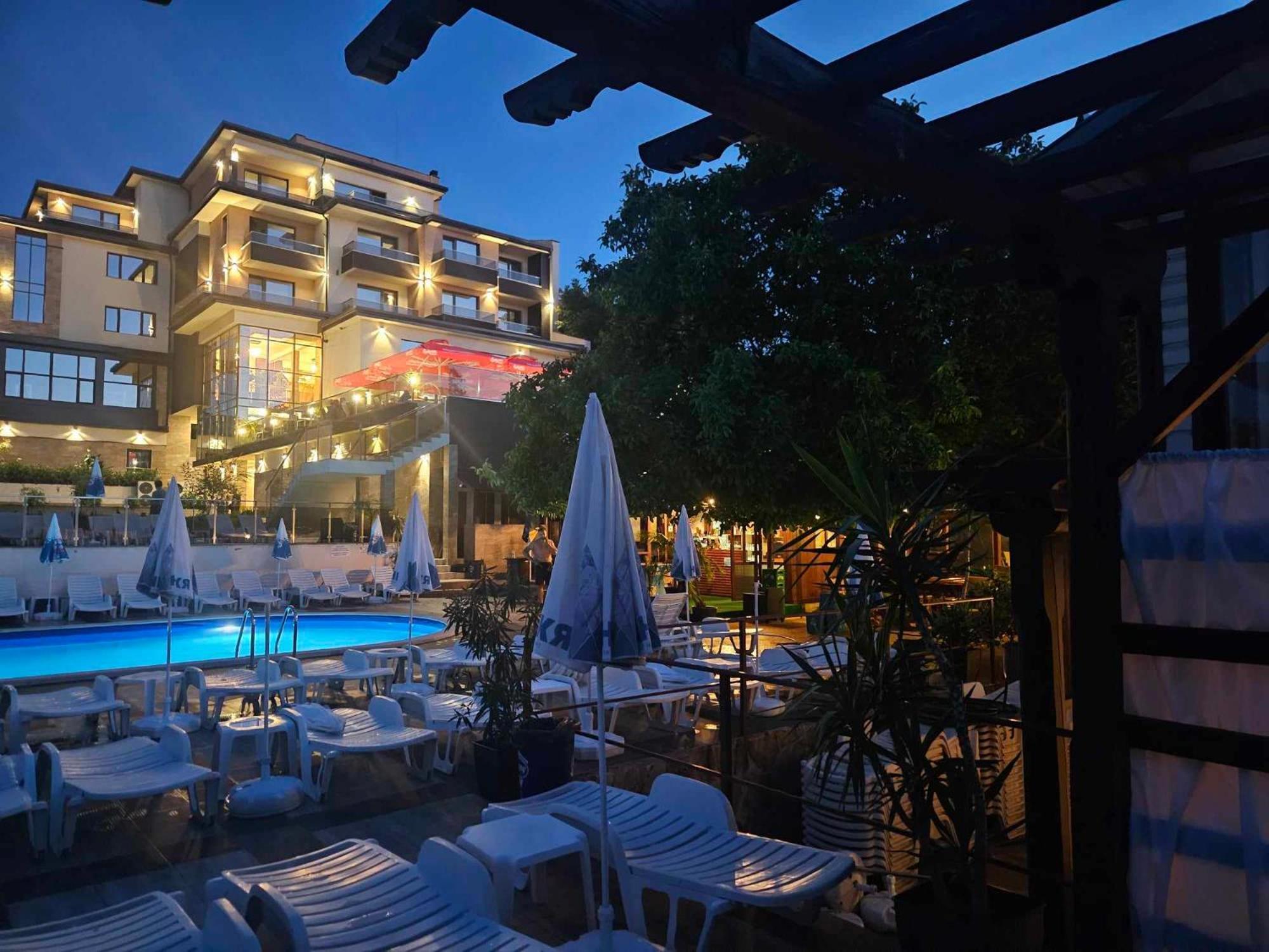 Комплекс Бабенец Hotel Gorna Orjachovitsa Buitenkant foto