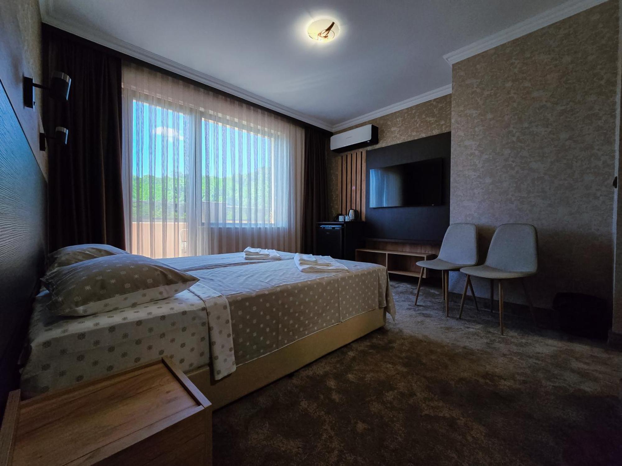 Комплекс Бабенец Hotel Gorna Orjachovitsa Buitenkant foto