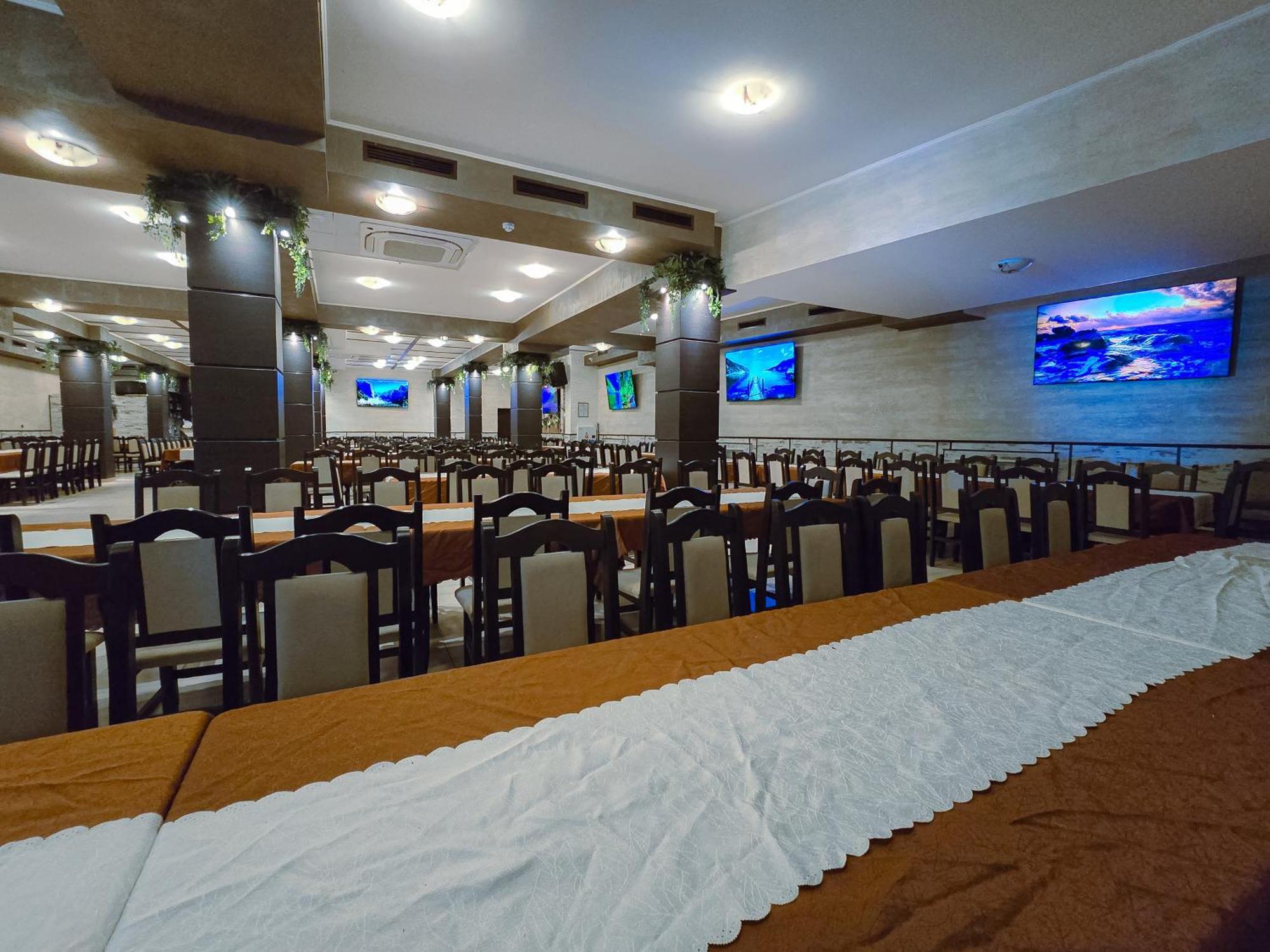 Комплекс Бабенец Hotel Gorna Orjachovitsa Buitenkant foto