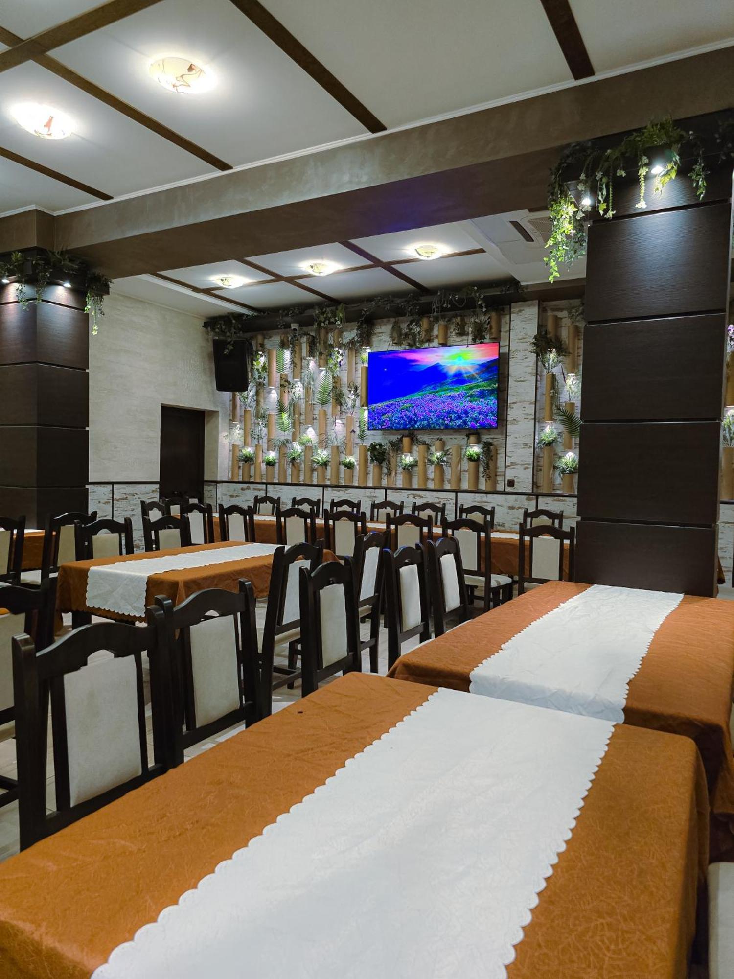 Комплекс Бабенец Hotel Gorna Orjachovitsa Buitenkant foto