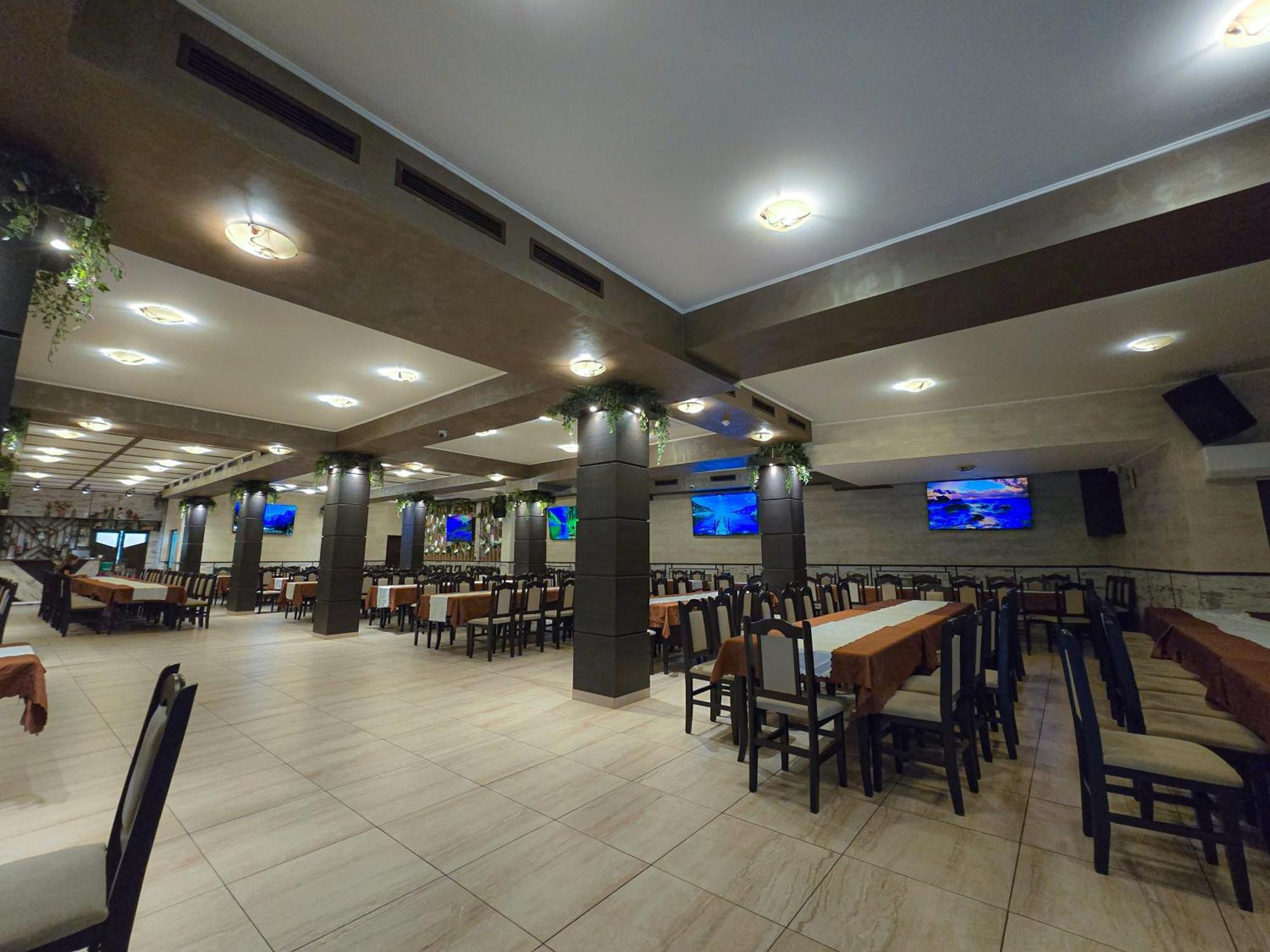 Комплекс Бабенец Hotel Gorna Orjachovitsa Buitenkant foto